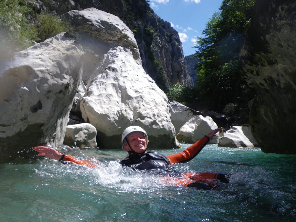 Couloir Samson vertigo verdon jeune dans l'eau